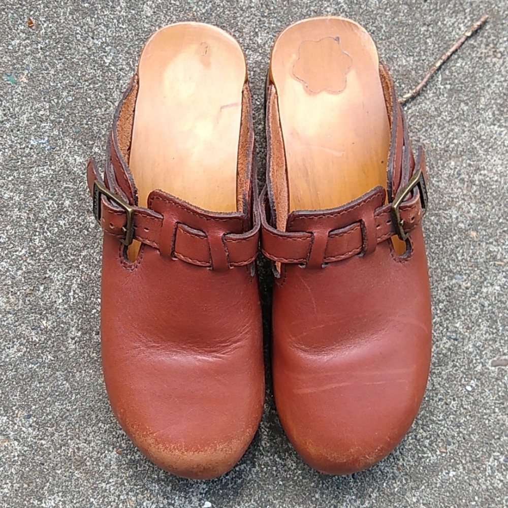 Kebba Clogs